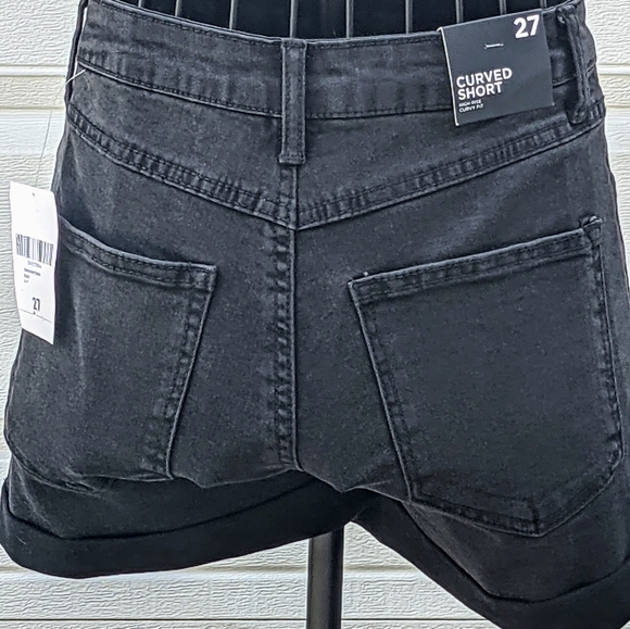 Curvy Denim Shorts - Picture 2 of 5